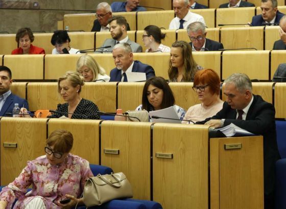 Poslanici PFBiH prihvatili Nacrt zakona o izmjenama Zakona o zdravstvenom osiguranju