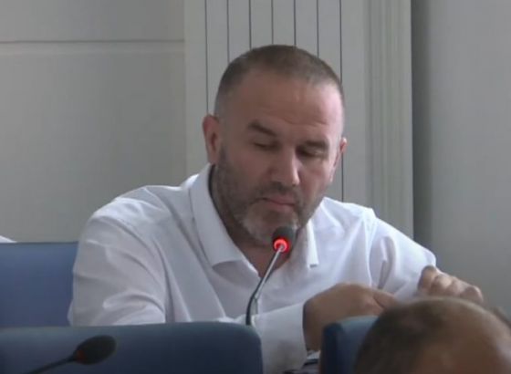 Poturak izvrijeđao ministricu Nikolić, reagovao i premijer: Jedno je biti čovjek iz naroda, a nešto sasvim drugo prostak