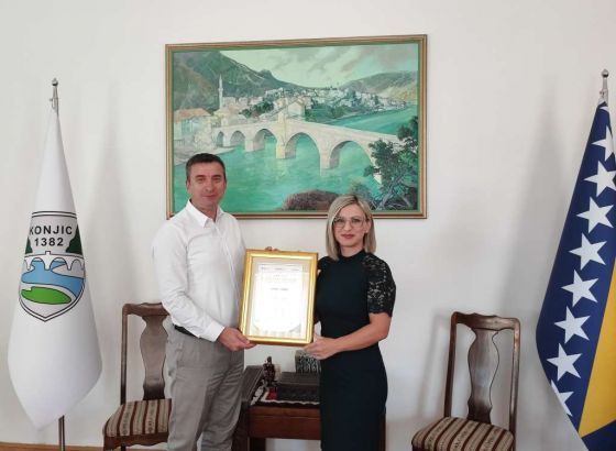Gradu Konjicu i gradonačelniku Ćatiću uručeno priznanje 'Kruna razvoja privrede'