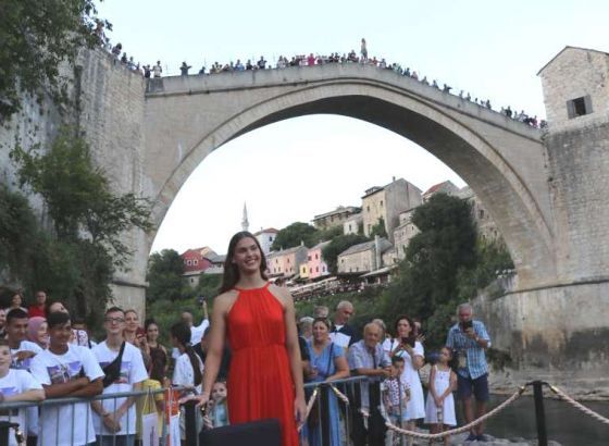 Mostar ovacijama dočekao zlatnu Lanu Pudar