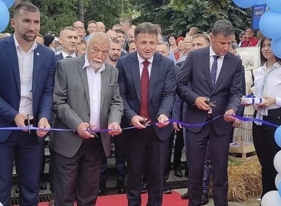 NA  49. SAJAMU ŠLJIVE U GRADAČCU: Premijer Novalić najavio da će Vlada i dalje značajno povećavati budžet za poljoprivredu