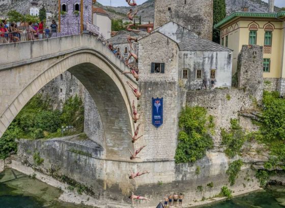 Iffland i Popović odnijeli laskave titule kraljice i kralja Starog mosta