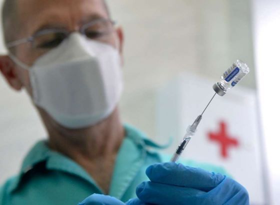 U Hrvatskoj od posljedica covida 10 osoba umrlo, 921 novi slučaj