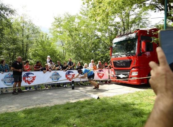 Stotine građana na Stojčevcu ispratilo borbu 12 najjačih ljudi svijeta za titulu najboljeg