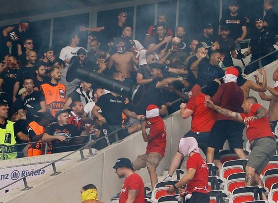 Navijači napravili haos na Azurnoj obali: Meč Nica - Keln počeo skoro sat kasnije