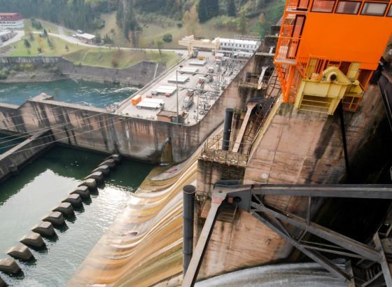 DRINA I BUŠKO JEZERO KAO SAMOPOSLUGA ZA SUSJEDE: Svake godine građani BiH ostanu kratki za 280 miliona maraka!