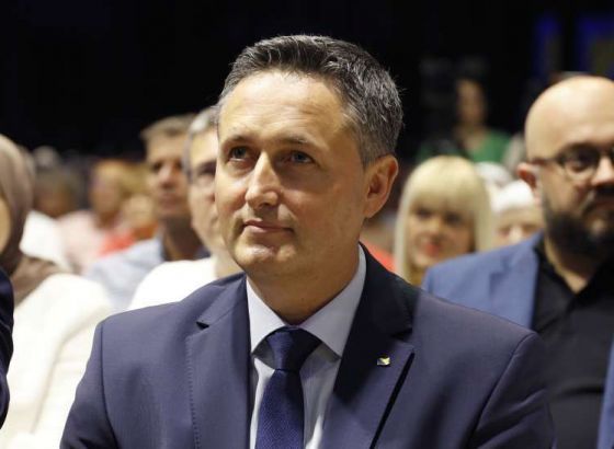 Bećirović: Hitno procesuirati odgovorne za antidržavno djelovanje i ugrožavanje BHRT-a