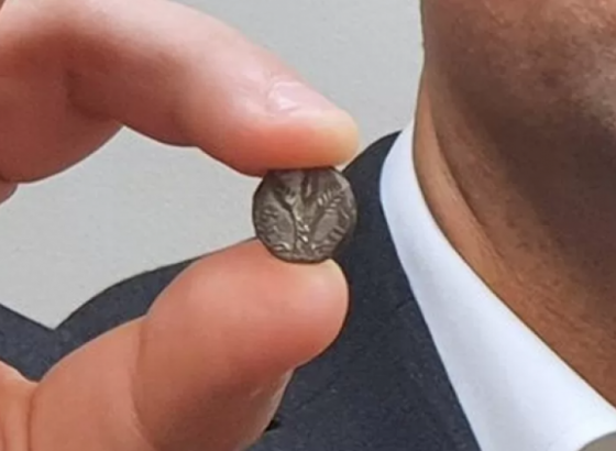 Ukradeni drevni novčić vrijedan milion dolara vraćen u Izrael nakon višegodišnje potrage