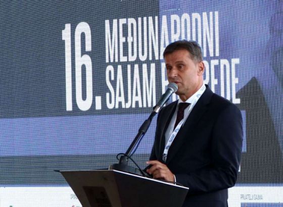 Novalić na Sajmu u Tešnju: Privreda je motor razvoja ove zemlje, nastavljamo s podrškom privrednicima