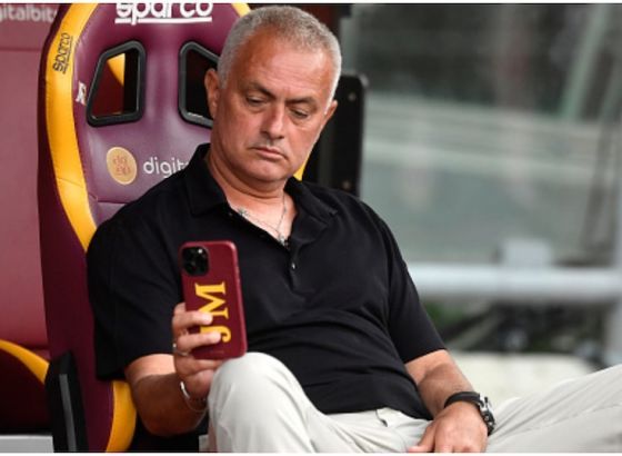 Mourinho neće voditi Romu s klupe protiv Intera
