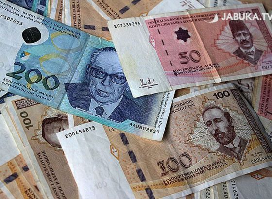 Narodna skupština usvojila set zakona: Povećanje plata za 100 KM