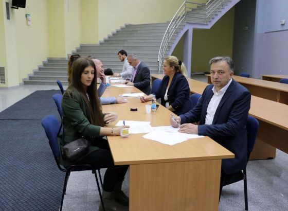 Federalno ministarstvo obrta potpisalo ugovore s novoosnovanim poduzećima (VIDEO)