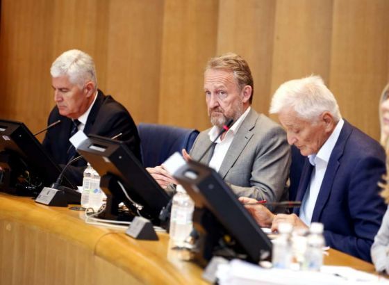 Izetbegović sazvao sjednicu Doma naroda na kojoj bi se ukinule akcize na gorivo i umanjio PDV