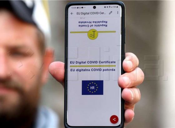 Hrvatska: U tijeku uhićenja organizirane skupine zbog izrade lažnih covid potvrda