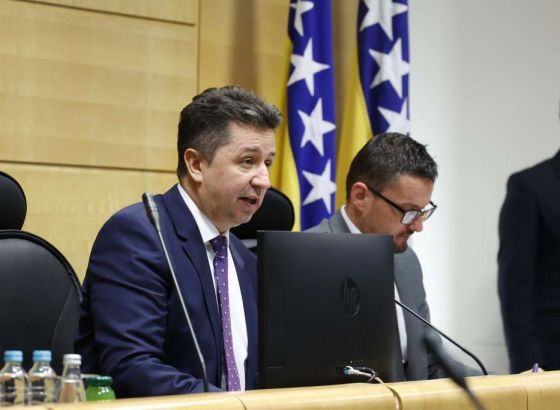 Zaimović: Predstavnički dom 'dužan' građanima set zakona koji trebaju da pomognu privredi (VIDEO)