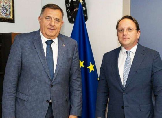 Dodik se sastao s Varhelyijem, izrazio sumnju da BiH s međunarodnom upravom može ostvariti napredak