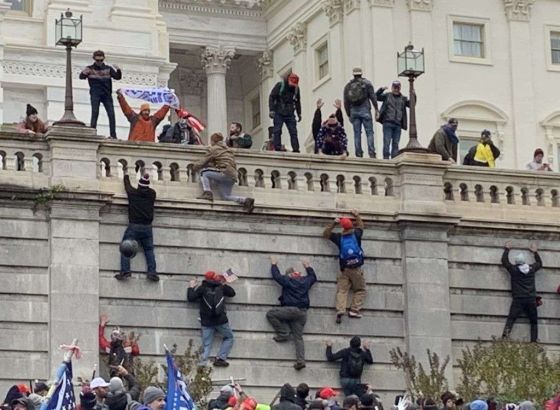 Trump mora svjedočiti o svojoj ulozi u napadima na Kapitol