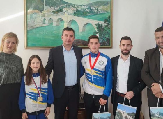 Konjički gradonačelnik upriličio prijem za Imrana i Umihanu Bilanović, balkanske prvake