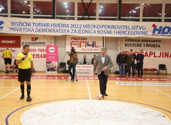 Počeo Hvidrin malonogometni božićni turnir
