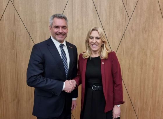 Cvijanović razgovarala s Nehamerom o jačanju saradnje