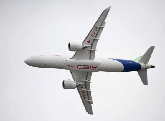 Prvi veliki putnički avion kineske proizvodnje isporučen aviokompaniji