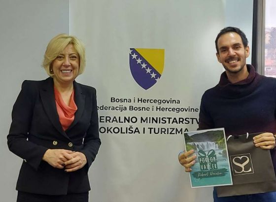 Đapo se susrela s nagrađenim bh. putopiscem Robertom Dacešinom