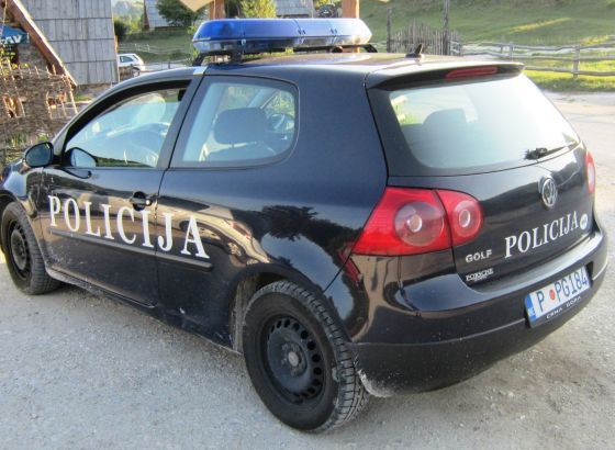 Maloljetnik iz Češke slao lažne dojave o bombama u Crnoj Gori