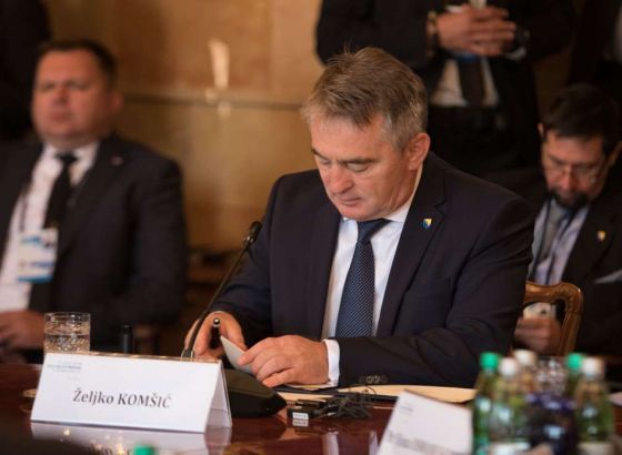 Komšić: Kandidatski status pozitivan, ali pregovarački proces moguće otvoriti tek po ispunjavanju 14 prioriteta