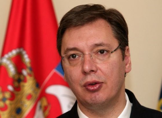 Vučić pozvao Srbe da se povuku s barikada na sjeveru Kosova
