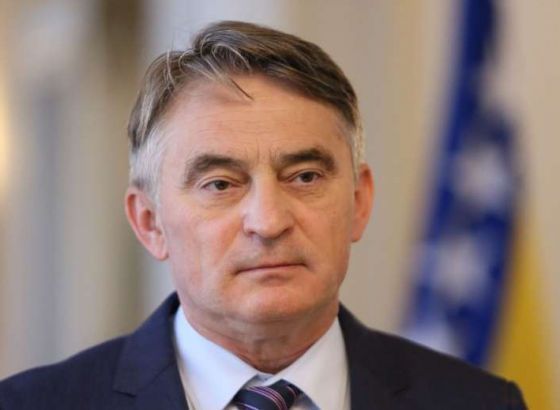 Komšić čestitao pravoslavcima: Božić nadahnuće za sve dobre ljude i praznik rađanja novog života