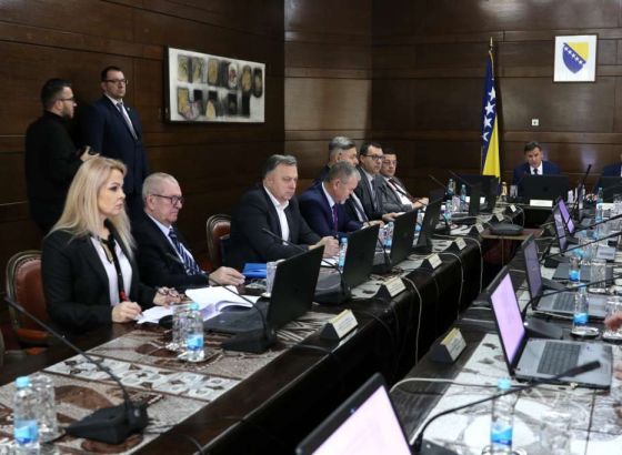 Vlada FBiH - Najniža plata u Federaciji povećana za 9,85 posto