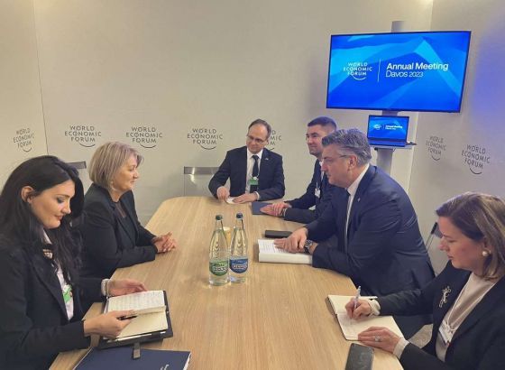 Krišto i Plenković u Davosu o odnosima i nastavku suradnje BiH i Republike Hrvatske
