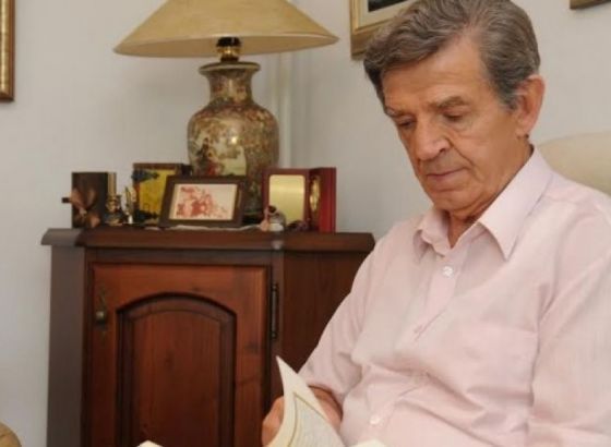 AKADEMIK ESAD DURAKOVIĆ APELUJE NA PATRIOTE I INTELEKTUALCE: Osvijestite se, trznite se!