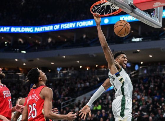 Adetokunbo peti put u karijeri dobacio 50, Morent nadigrao Indijanu