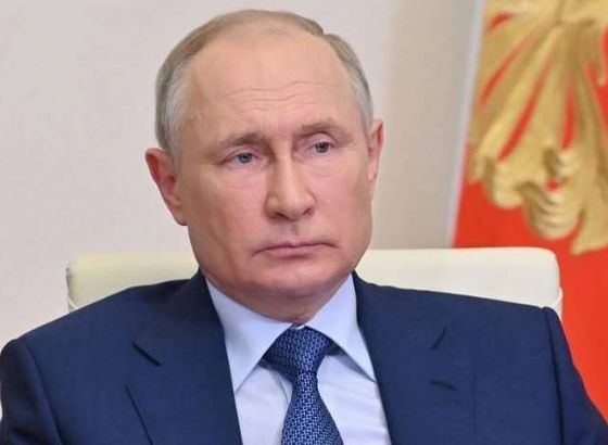 Putin čestitao Vučiću Dan državnosti Srbije; Vučić: Srbija bez EU ne može naprijed