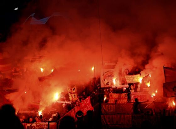 Navijači Bajerna psovali PSŽ na stadionu: Nastavili protest protiv pljačke UEFA