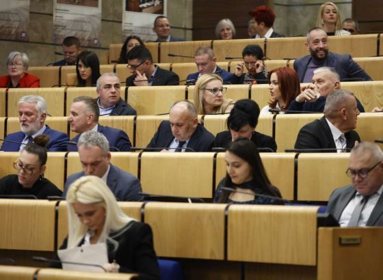 Dom narod Parlamenta FBiH usvojio izmjene Zakona o osnovama socijalne zaštite