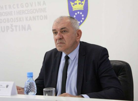 Ivo Tadić nije zadovoljan stanjem u koaliciji i najavljuje mogućnost izlaska iz vlasti u ZDK-u