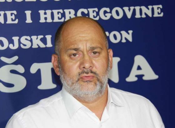 Dvoje ministara HDZ-a iz protesta napustilo današnju sjednicu Vlade ZDK