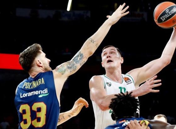 Partizan za korak bliže plej-ofu, Olimpijakos u derbiju srušio Barselonu, Baskonija slavila u Madridu