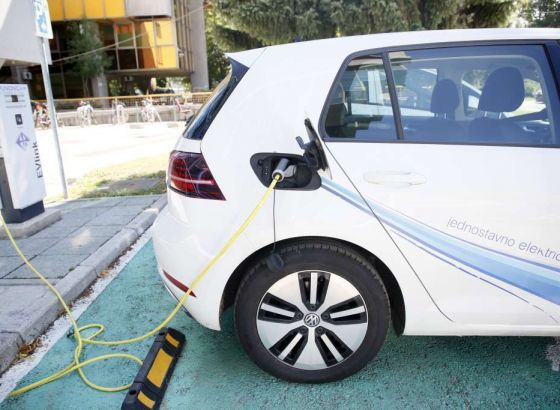 Volkswagen za sada odustao od otvaranja mega tvornica za proizvodnju baterija u istočnoj Evropi