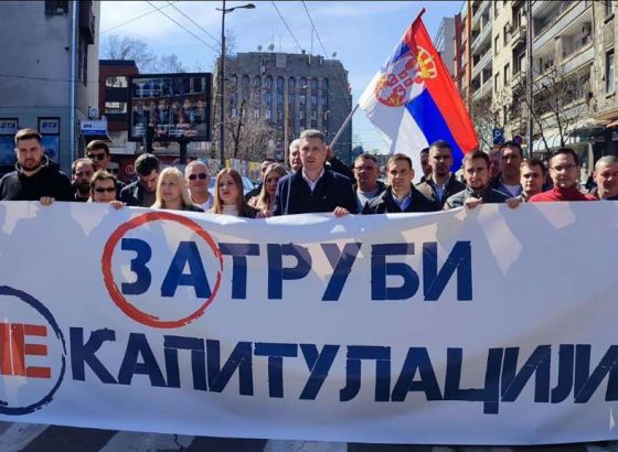 Srbijanska oporba traži Vučićevu ostavku i izvanredne izbore