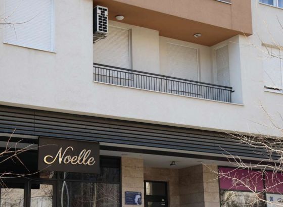 Na balkon stana u centru Mostara bačena eksplozivna naprava, nema ozlijeđenih osoba