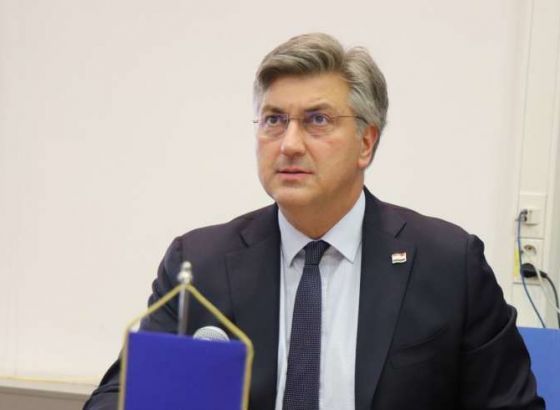 Plenković: Hrvatska ne posustaje u vojnom pomaganju Ukrajini