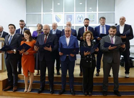 Kanton Sarajevo dobio novu Vladu koju će voditi premijer Nihad Uk 