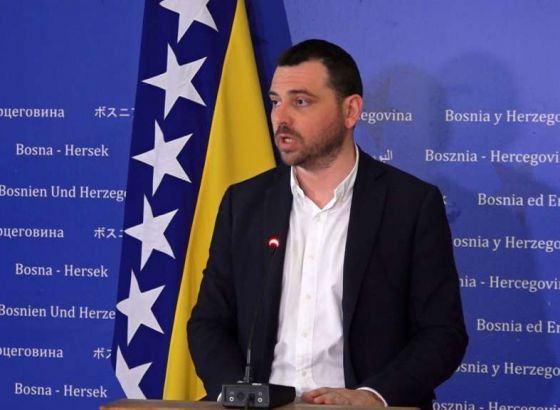 Magazinović: Zakonom o plaćama konačno razdvojeni uposlenici u institucijama od funkcionera (VIDEO)