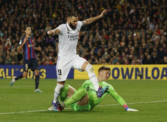 Kraljevska partija: Benzema kao Puškaš, Real se igrao u Barsinom dvorištu