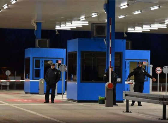 Sedmero državljana Kosova zatečeno uz granicu pri ilegalnom ulasku u RH