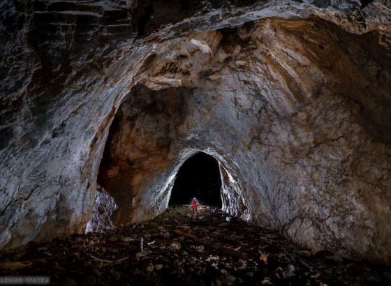 Slovenija: Nakon 30 sati spašavanja speleologinja izvučena iz špilje