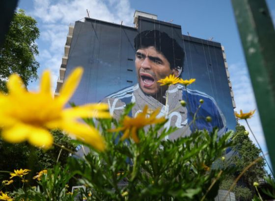 Osmoro medicinskih radnika pred sudom za Maradoninu smrt